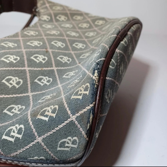 Dooney & Bourke canvas handbag Classic Print *Flaws read description* - Picture 3 of 12